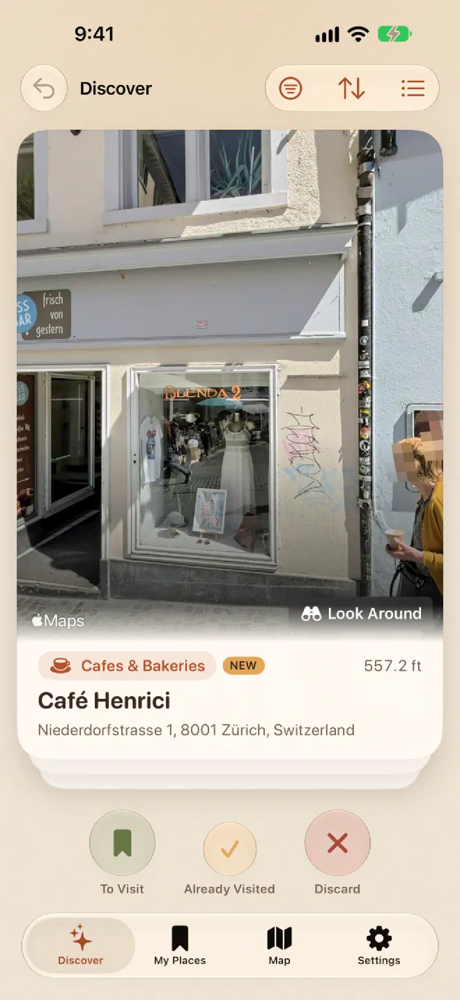 The Discover screen showing a new café nearby